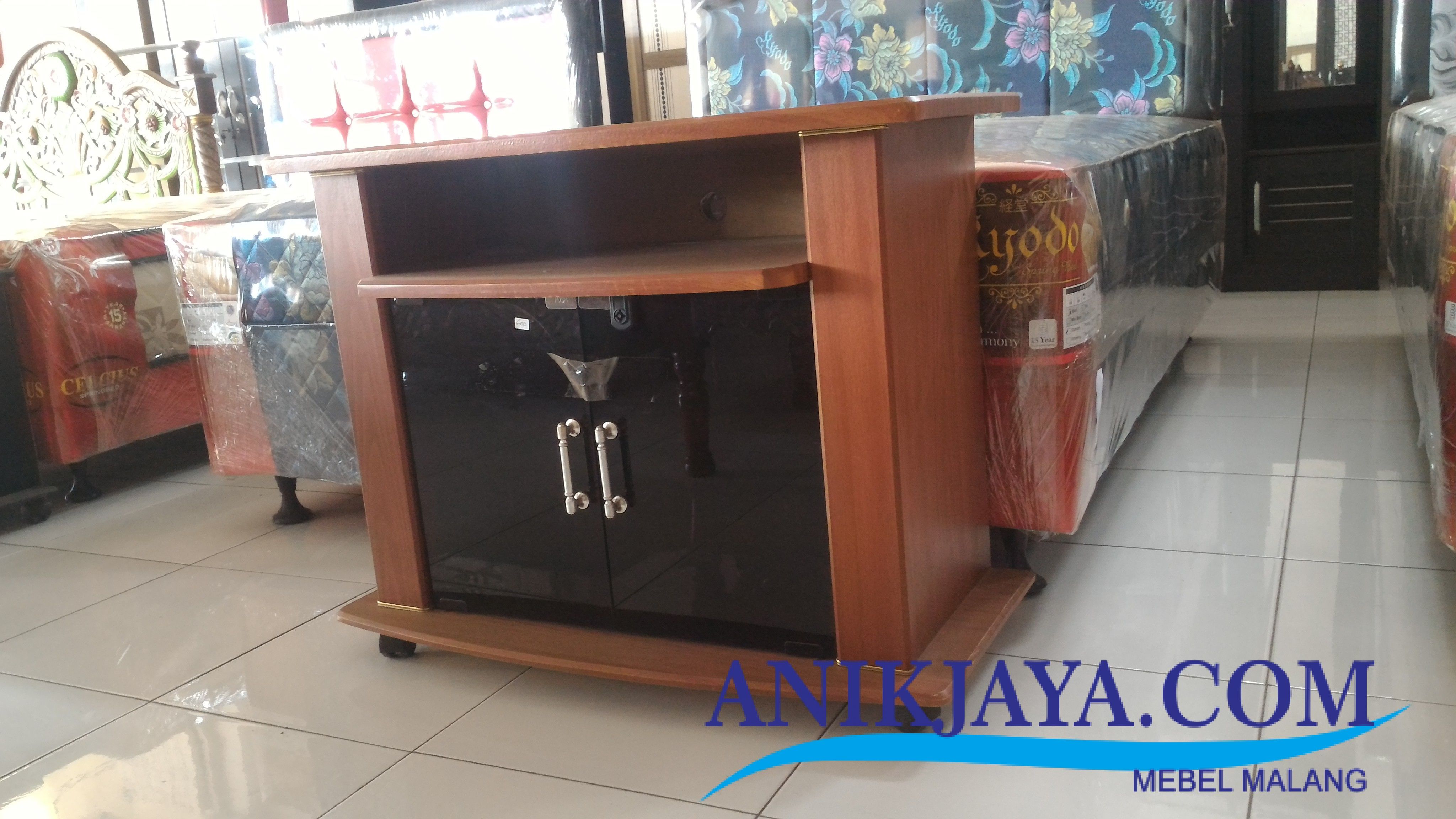  Rak  TV Model  Duduk  MDF Sedang Mebel Anik Jaya Malang